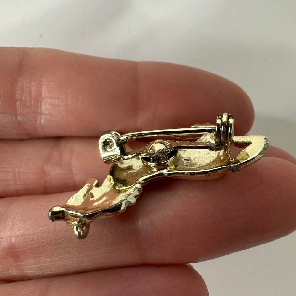Gold Tone Galloping‎ Horse Brooch Red White Enamel Accents Animal Pin Costume